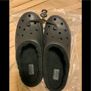 Brand new size 8 lined freesail crocs